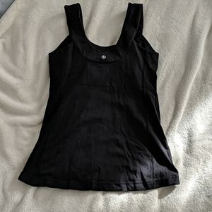 Lululemon - Thick strap Scoop neck Tank